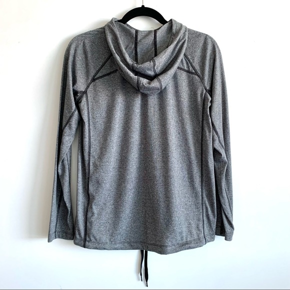 2/$20 UNDER ARMOUR Mock Neck Threadborne Lightweight Heat Gear Hoodie - Picture 3 of 8